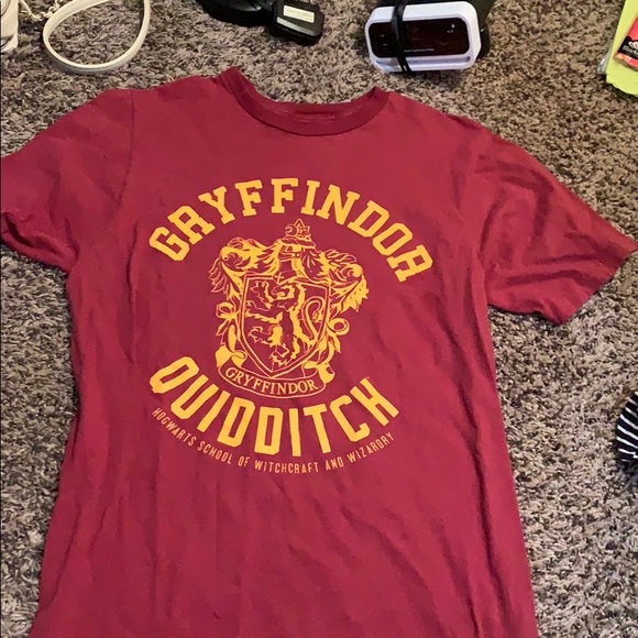 Red Harry Potter shirt - Picture 1 of 1